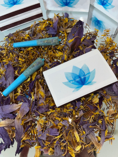 Blue Lotus Mini Pre-Rolls Matchbox Set